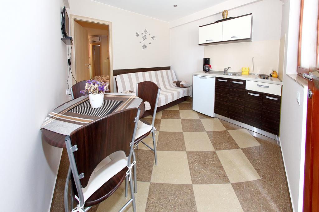 Apartments Melita Bibinje Room photo
